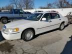 2000 Lincoln Town Car Executive