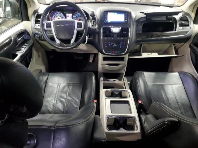 2012 Chrysler Town & Country Touring