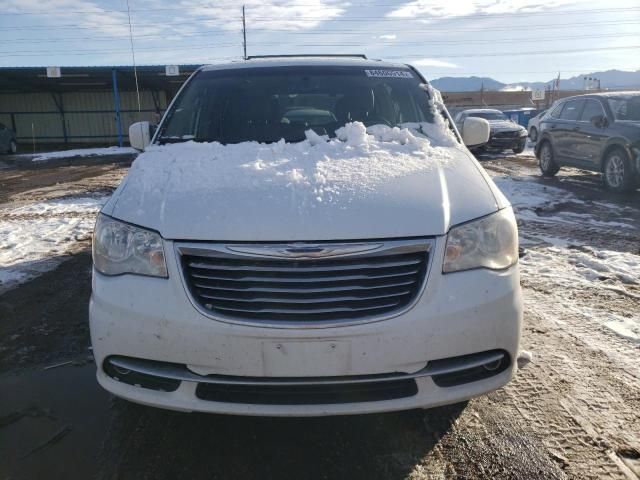 2016 Chrysler Town & Country Touring