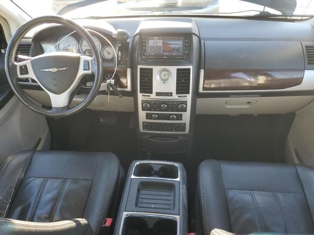 2010 Chrysler Town & Country Touring Plus