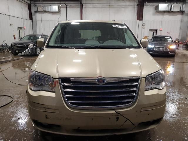 2010 Chrysler Town & Country Touring