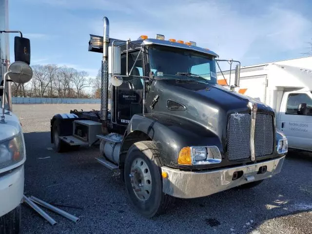 2007 Kenworth Construction T300