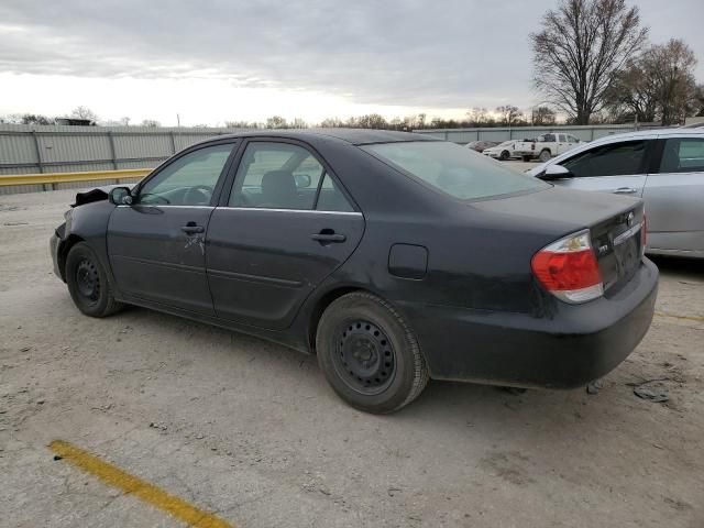 2005 Toyota Camry LE