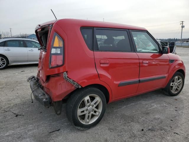 2010 KIA Soul +