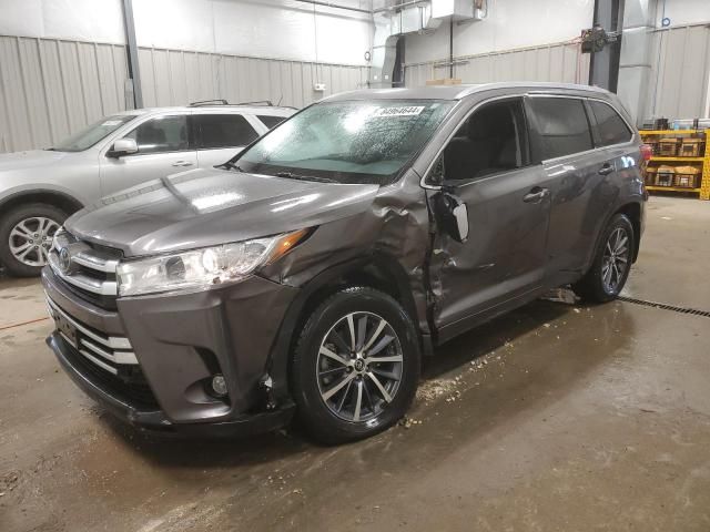 2018 Toyota Highlander SE