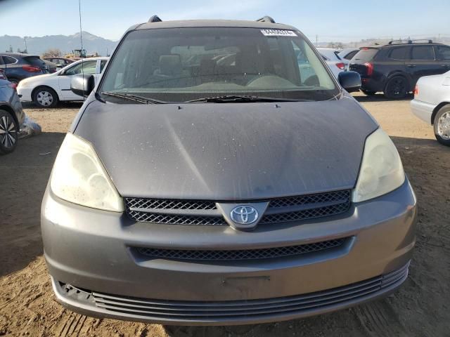 2004 Toyota Sienna CE