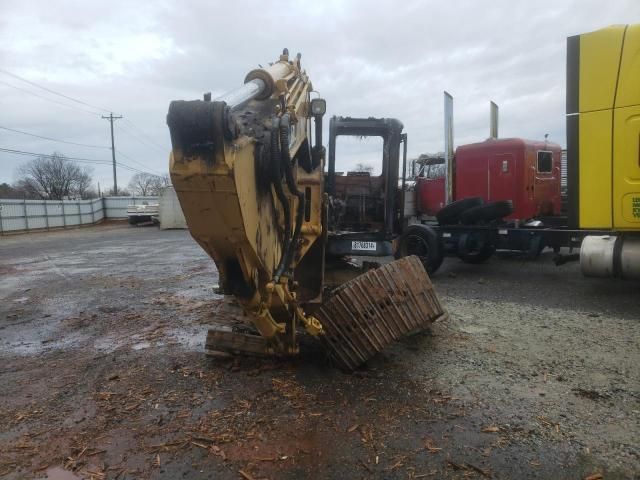 2006 Caterpillar Excavator