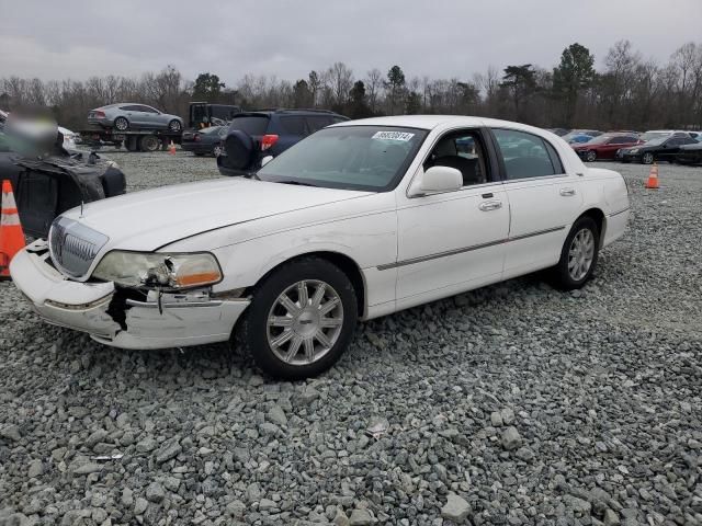 2010 Lincoln Town Car Signature Limited