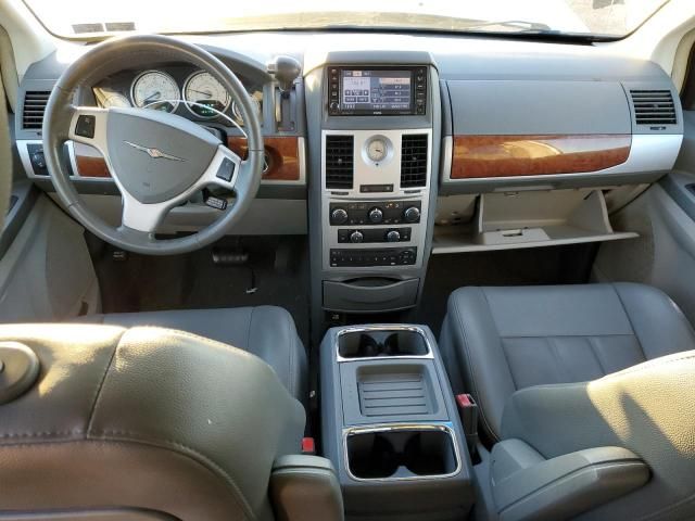 2008 Chrysler Town & Country Touring