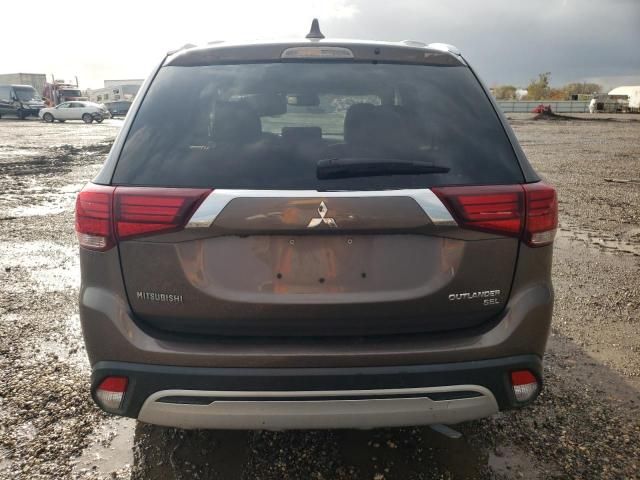 2019 Mitsubishi Outlander SE