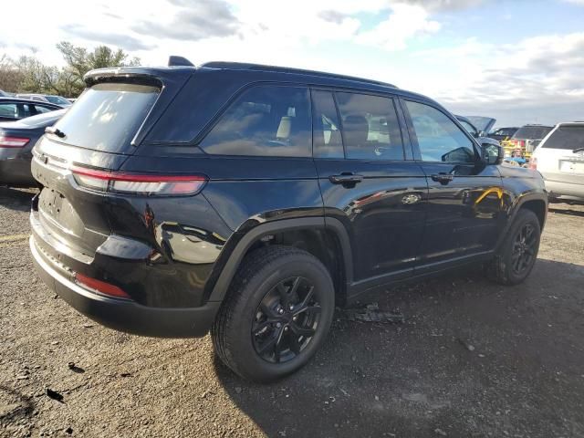 2024 Jeep Grand Cherokee Laredo