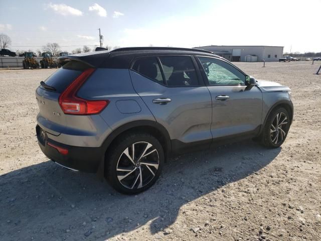 2019 Volvo XC40 T5 R-Design