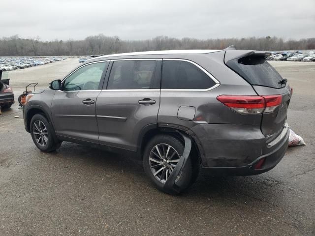 2019 Toyota Highlander SE