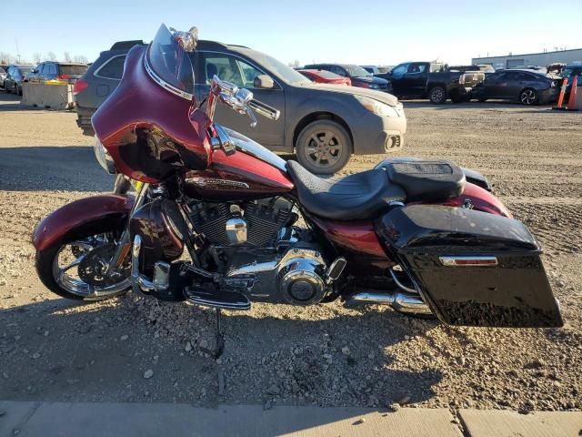 2012 Harley-Davidson FLHXSE3 CVO Street Glide