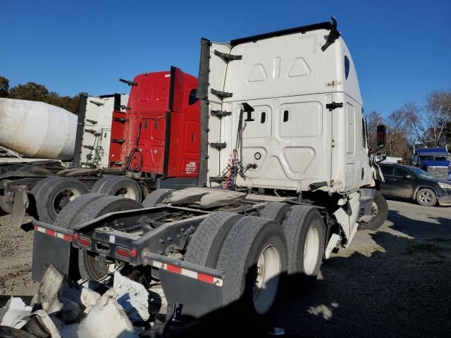 2024 Freightliner Cascadia 126