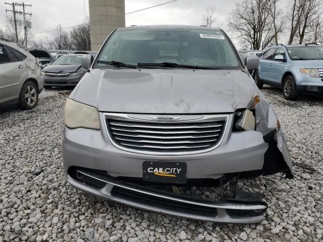 2013 Chrysler Town & Country Touring L