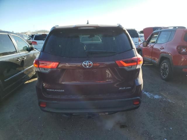 2019 Toyota Highlander SE