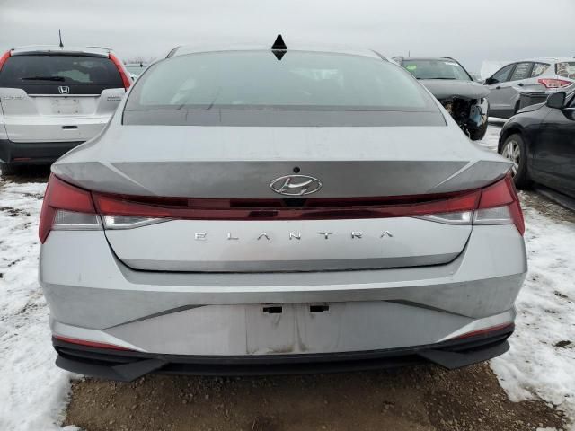 2022 Hyundai Elantra SEL