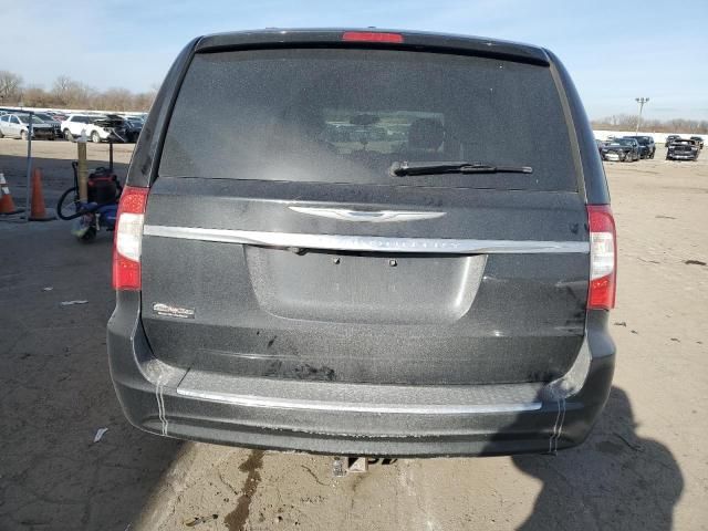 2015 Chrysler Town & Country Touring