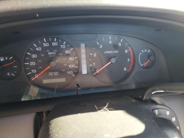 2000 Nissan Frontier XE