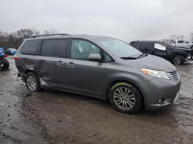 2016 Toyota Sienna XLE