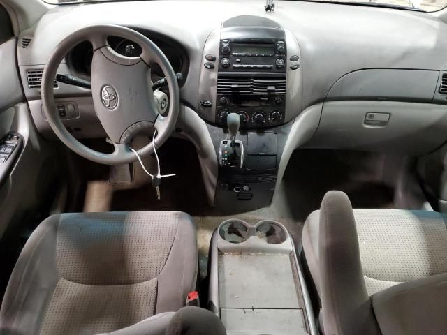 2006 Toyota Sienna CE