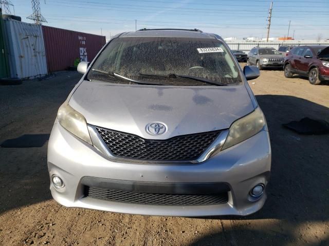 2011 Toyota Sienna Sport