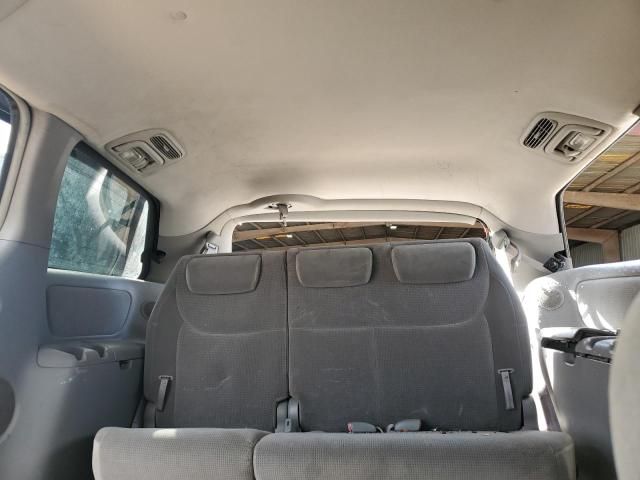 2004 Toyota Sienna CE