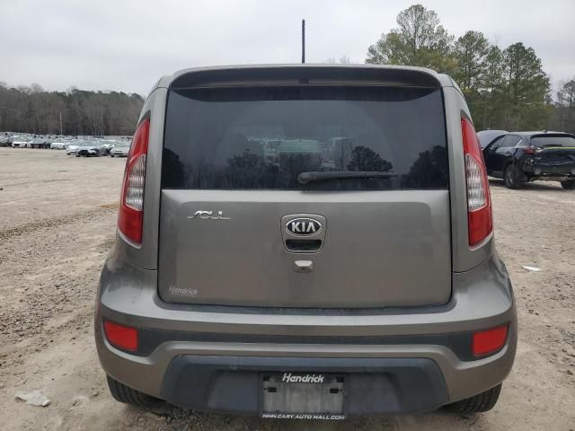 2013 KIA Soul +