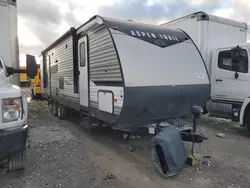 Dutchmen Vehiculos salvage en venta: 2021 Dutchmen Travel Trailer