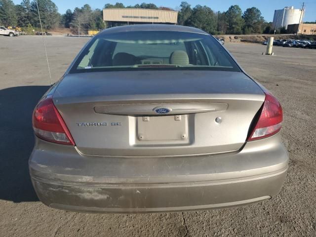 2005 Ford Taurus SE