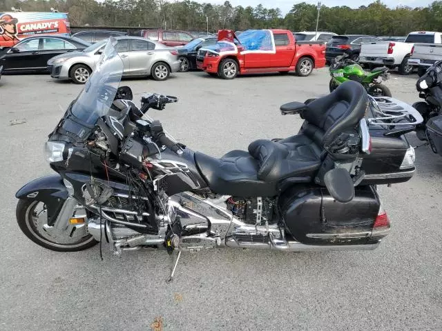 2010 Honda GL1800