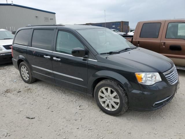 2016 Chrysler Town & Country Touring