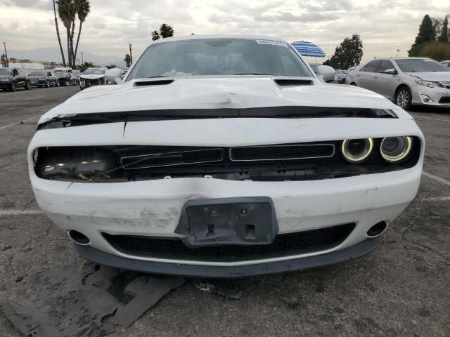 2017 Dodge Challenger SXT