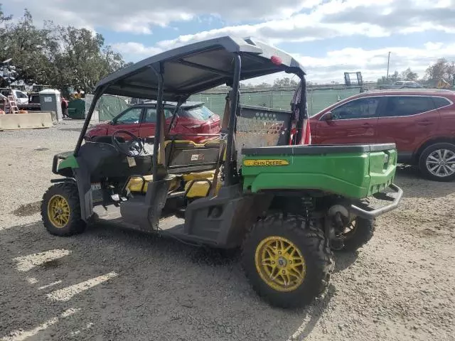 2019 John Deere XUV590M