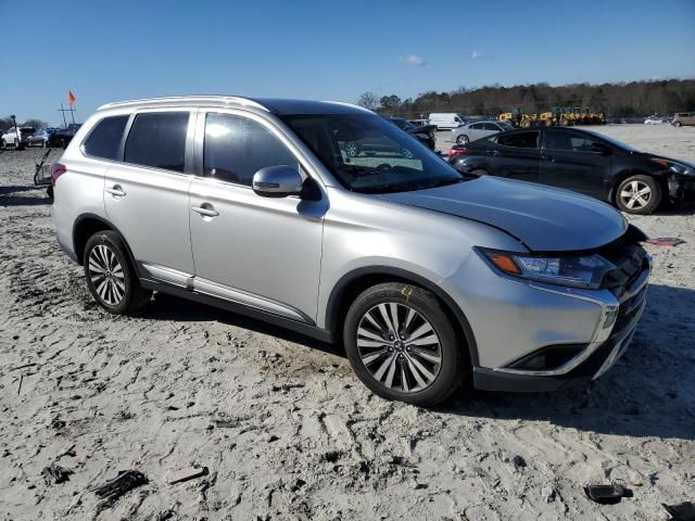 2020 Mitsubishi Outlander SE