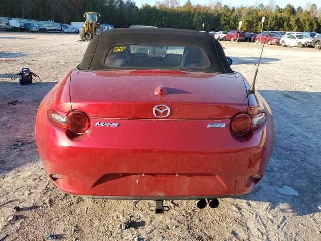 2016 Mazda MX-5 Miata Grand Touring