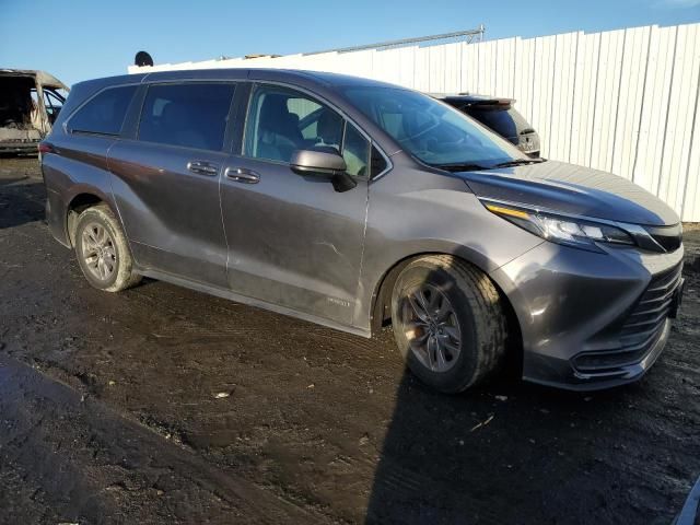 2021 Toyota Sienna LE