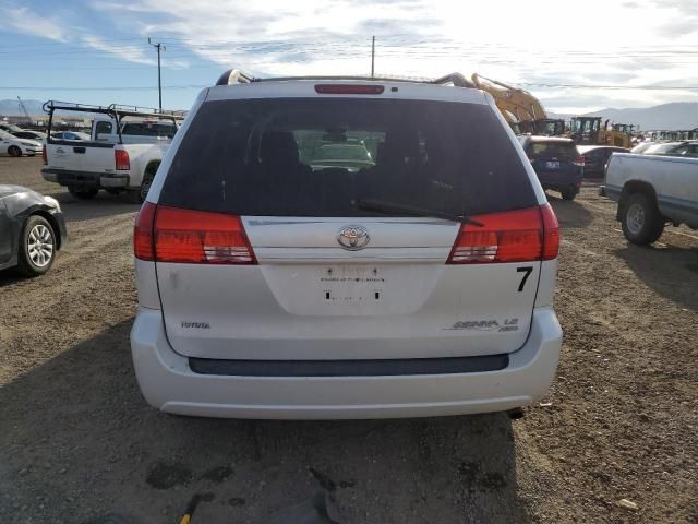 2004 Toyota Sienna LE