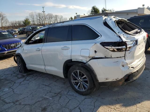 2017 Toyota Highlander SE