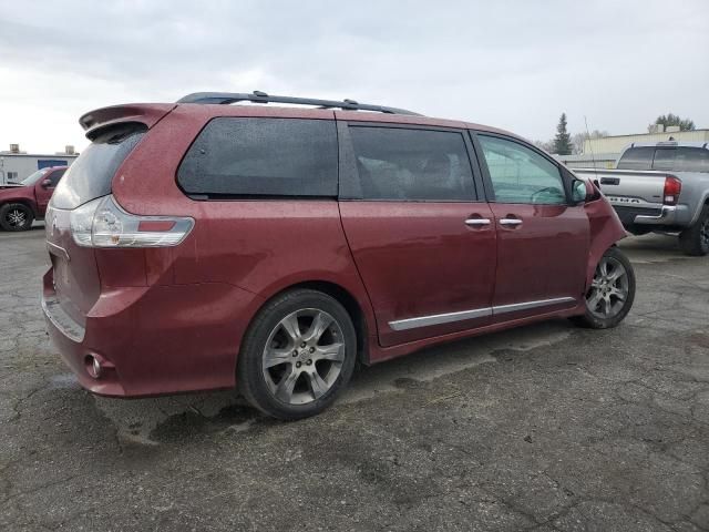 2014 Toyota Sienna Sport