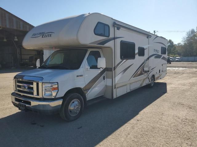 2017 Ford Econoline E450 Super Duty Cutaway Van