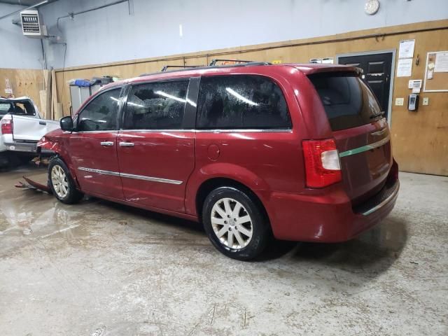 2012 Chrysler Town & Country Touring L