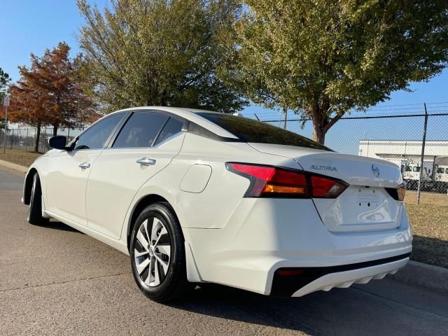 2019 Nissan Altima S