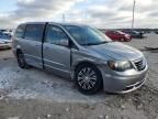 2014 Chrysler Town & Country S