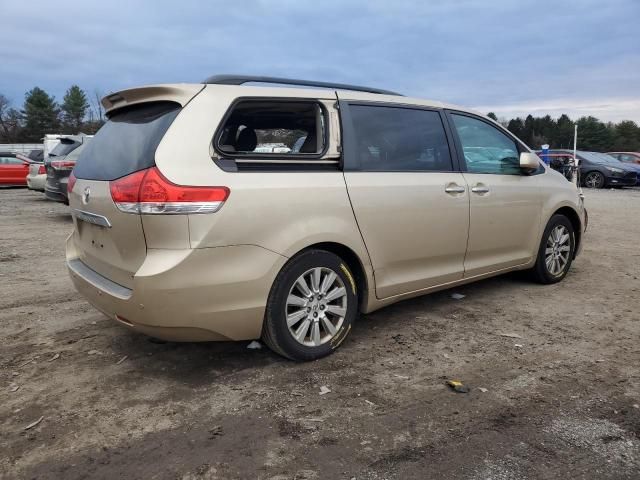 2011 Toyota Sienna XLE