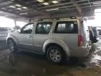 2005 Nissan Pathfinder LE