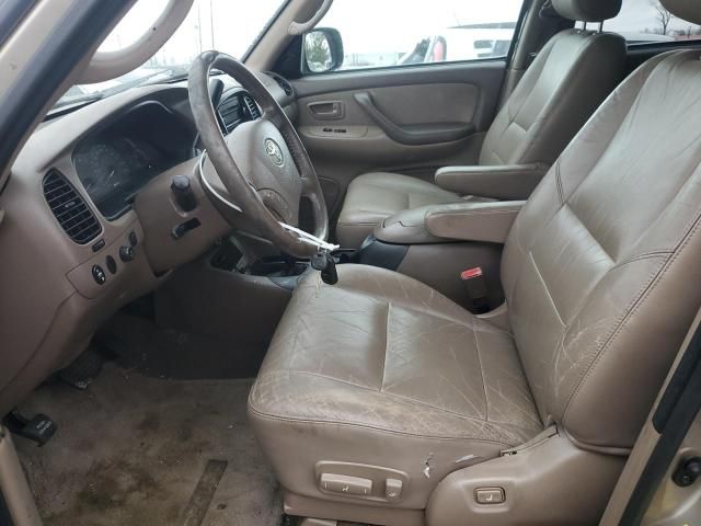 2004 Toyota Sequoia SR5