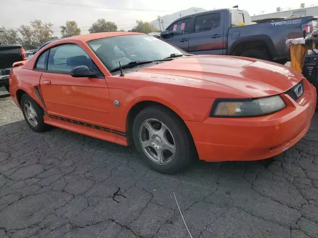 2004 Ford Mustang