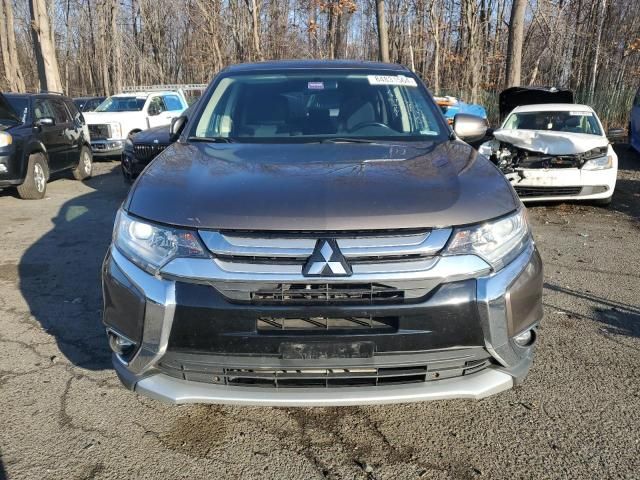 2017 Mitsubishi Outlander SE